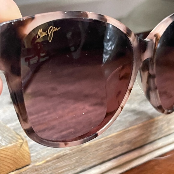 Maui Jim Summer Time STG SG Sunglasses Tortoise Frame Italy display picture 2